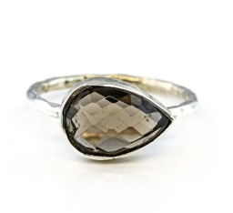 Zeige Details für Rauchquarz fac. Tropfen 9x12mm Ring, gehämmert, Silber 925 Bild von Rauchquarz fac. Tropfen 9x12mm Ring, gehämmert, Silber 925