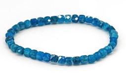 Vedere dettagli per Apatite blu sfaccettata. Bracciale cubo 4 mm Immagine di Apatite blu sfaccettata. Bracciale cubo 4 mm
