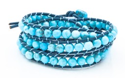 Vedere dettagli per Bracciale "El Vagabundo", perline tonde color magnesite 6 mm, 3 file Immagine di Bracciale "El Vagabundo", perline tonde color magnesite 6 mm, 3 file