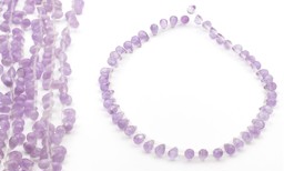 Vedere dettagli per Ametista sfaccettata. Filo di Briolette 6x9mm (lavanda) Immagine di Ametista sfaccettata. Filo di Briolette 6x9mm (lavanda)