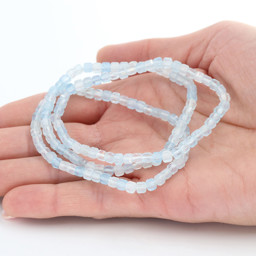 Vedere dettagli per Acquamarina sfaccettata. Bracciale Cube 4mm Immagine di Acquamarina sfaccettata. Bracciale Cube 4mm