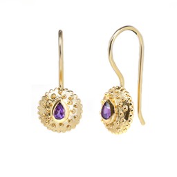 Zeige Details für "Andalusian Drop". Amethyst. Ohrringe. Silber 925-Vergoldet Bild von "Andalusian Drop". Amethyst. Ohrringe. Silber 925-Vergoldet