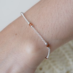 Zeige Details für "Angels on a string". Karneol. Armband. Silber 925 Bild von "Angels on a string". Karneol. Armband. Silber 925