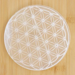Vedere dettagli per Disco di Selenite "Fiore della vita" 12 cm Immagine di Disco di Selenite "Fiore della vita" 12 cm