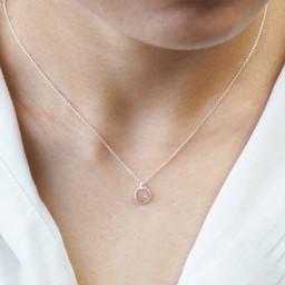 Vedere dettagli per Pietra di luna "Il mondo nelle tue mani" Cab. 2mm Collane, Argento 925 (pesca) Immagine di Pietra di luna "Il mondo nelle tue mani" Cab. 2mm Collane, Argento 925 (pesca)