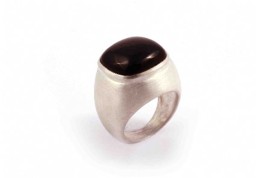 Vedere dettagli per Anello rettangolare con cabochon di Onice 17 mm, argento 925 Immagine di Anello rettangolare con cabochon di Onice 17 mm, argento 925