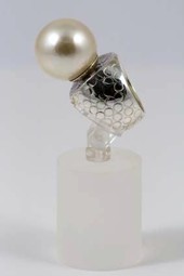 Vedere dettagli per Anello con centro a conchiglia da 18 mm perlina tonda, argento 925 Immagine di Anello con centro a conchiglia da 18 mm perlina tonda, argento 925