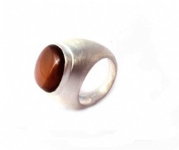 Vedere dettagli per Anello rettangolare con cabochon di quarzo fume 17 mm, argento 925  Immagine di Anello rettangolare con cabochon di quarzo fume 17 mm, argento 925