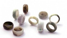 Bild von Jade (Burma) Ring 11mm (Säckli mit 10 Stk.)