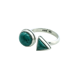 Vedere dettagli per Anello rotondo e triangolare con cabochon di turchese, regolabile, argento 925 Immagine di Anello rotondo e triangolare con cabochon di turchese, regolabile, argento 925