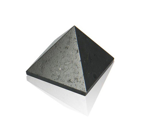 Image de Turmalin schwarz (Schörl) Pyramide 40mm