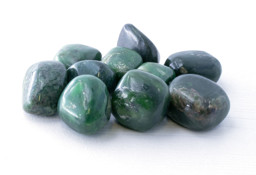 Image de Nephrit (Canada Jade) Trommelsteine 3-4cm (VE: 300g)
