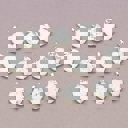 Zeige Details für Magnesit "Love Hearts" 20x6mm Anhänger mit Metallöse Bild von Magnesit "Love Hearts" 20x6mm Anhänger mit Metallöse