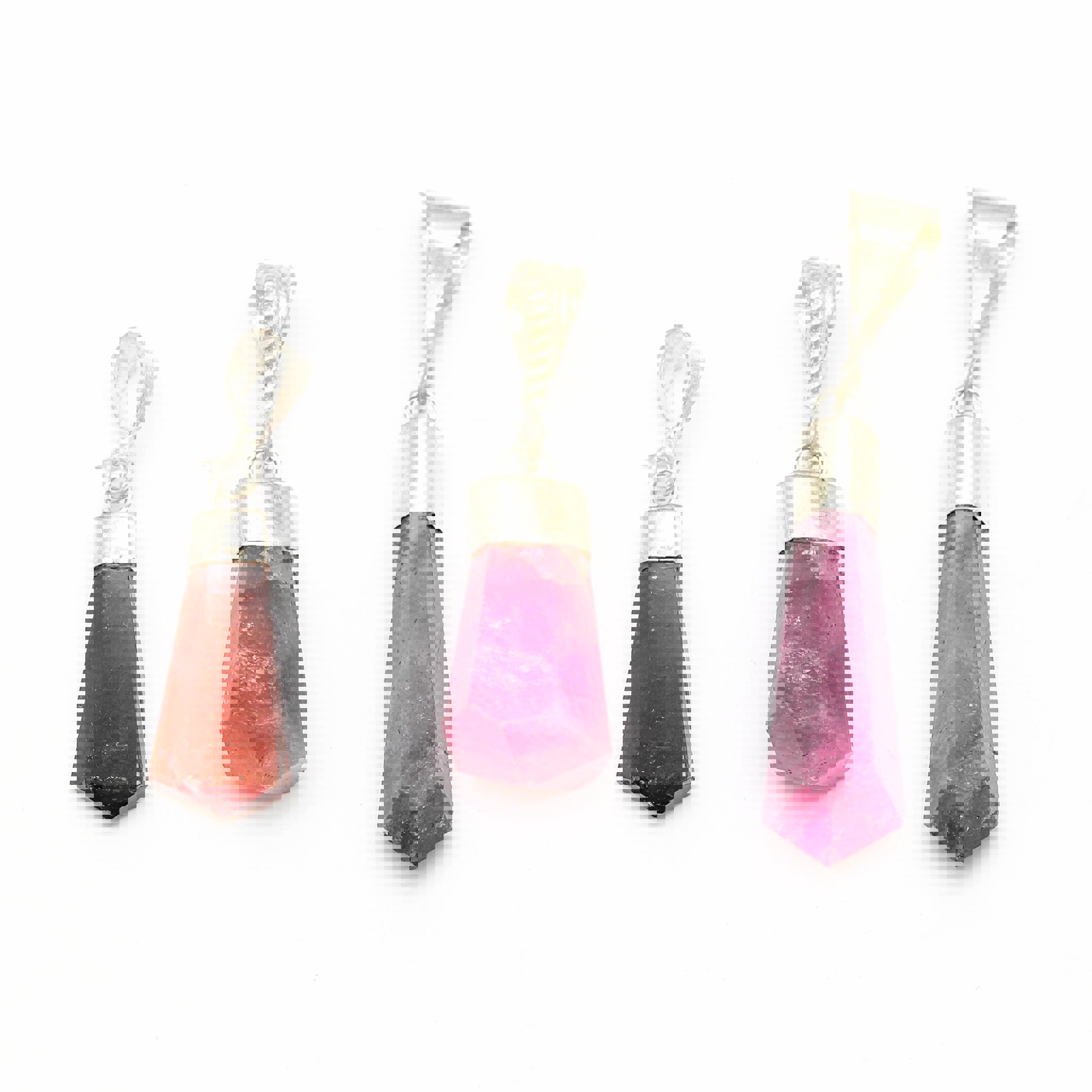 Image de Pointes de tourmaline Schörl avec pendentif en argent, naturel