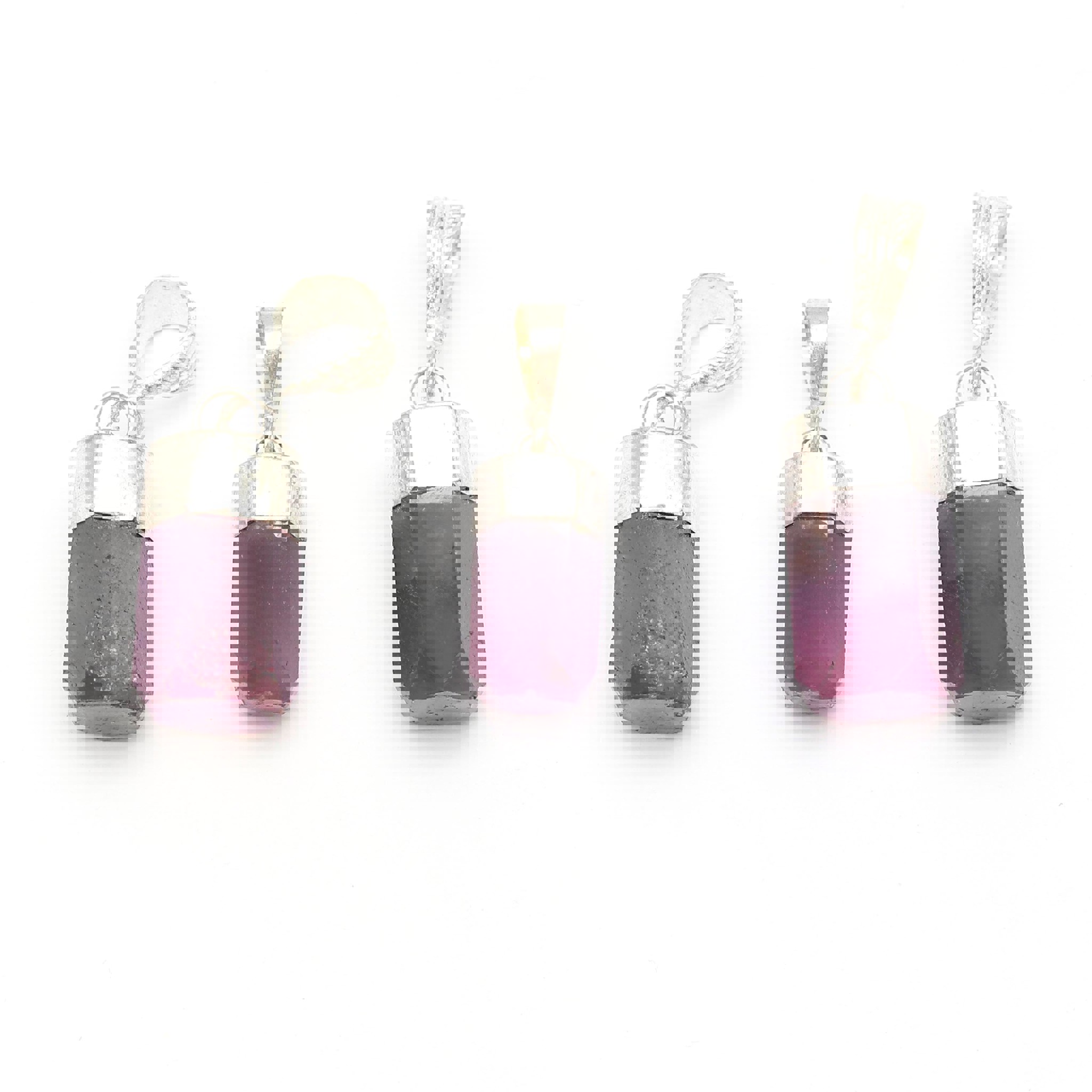 Image de Pointes de tourmaline Schörl avec pendentif en argent, naturel