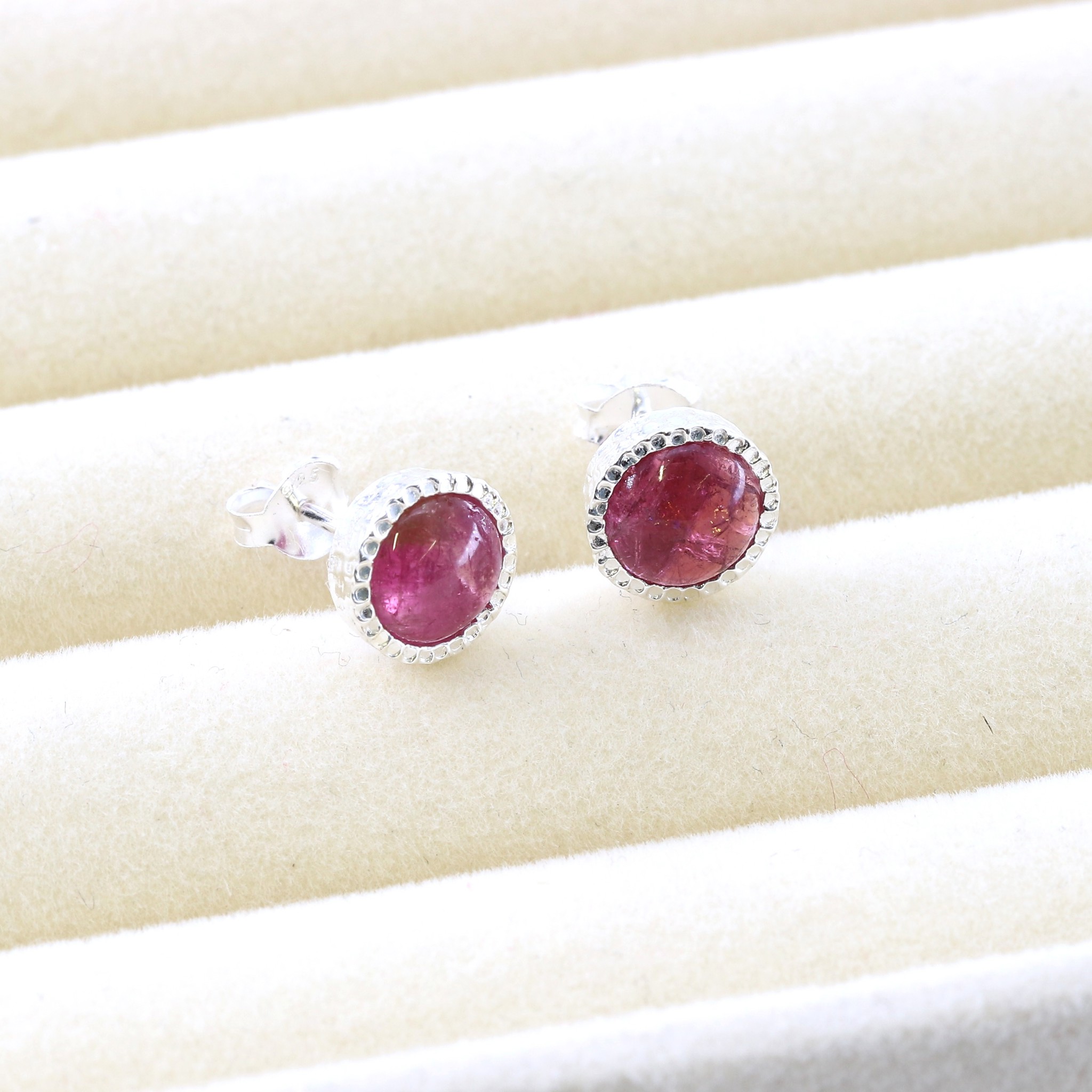 Bild von "Lucky You". Turmalin Pink. Ohrstecker. Silber 925