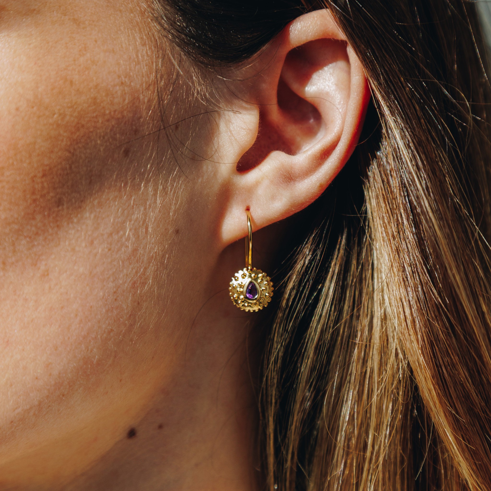 Bild von "Andalusian Drop". Amethyst. Ohrringe. Silber 925-Vergoldet