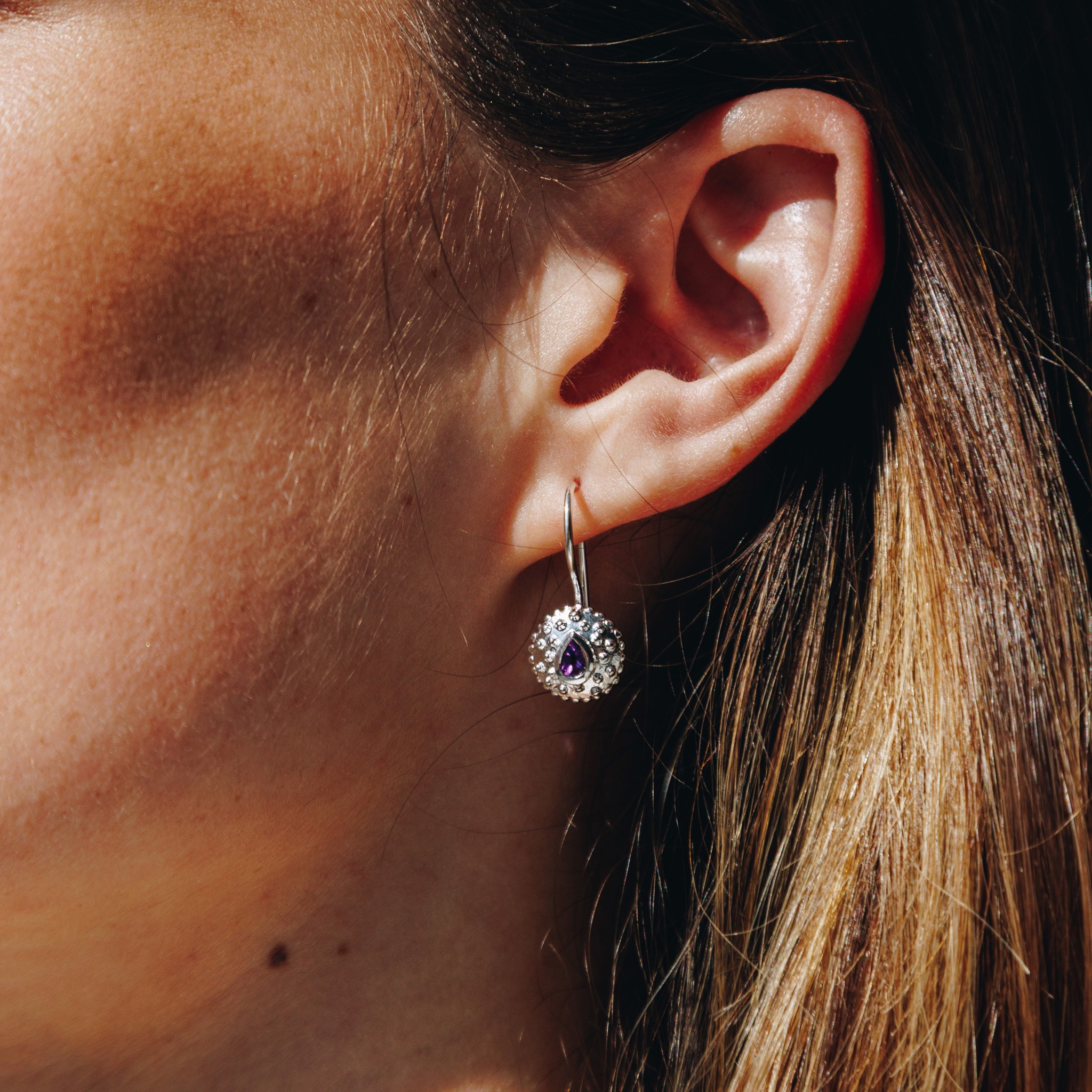 Bild von "Andalusian Drop". Amethyst. Ohrringe. Silber 925