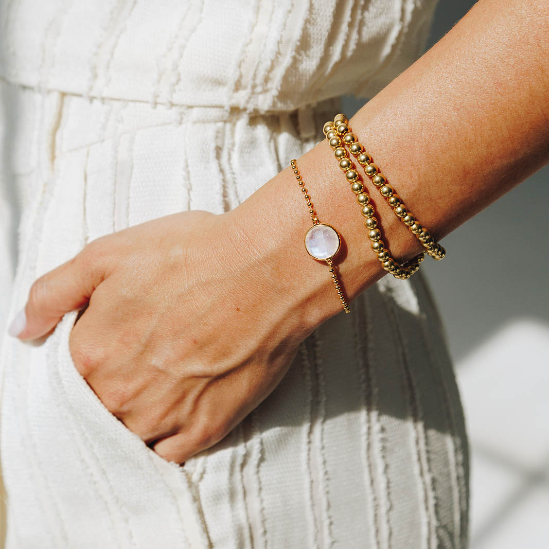 Bild von "Paris at night". Mondstein Rainbow Armband, Messing-Vergoldet 18K