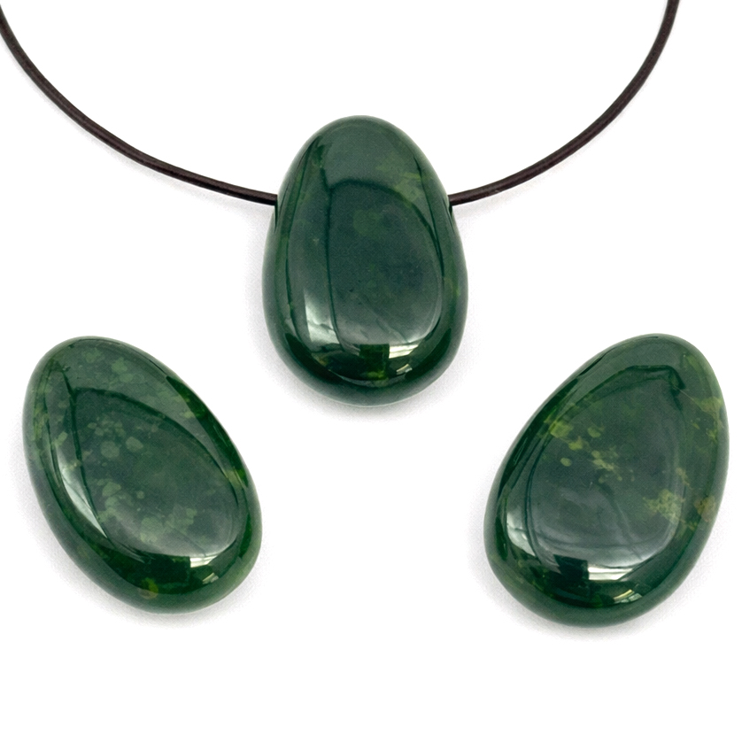 Jade du Canada Goutte de baroque 20x30mm avec trou de 3mm Pendentif 